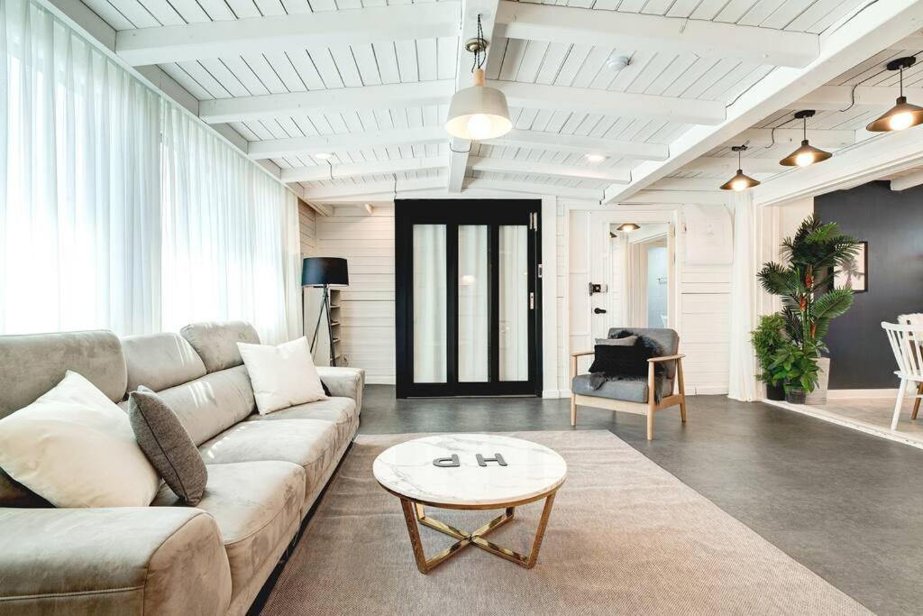 Hongdae 4Bed Room House ソウル特別市 エクステリア 写真