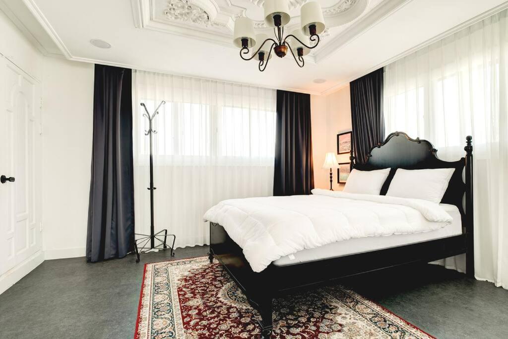 Hongdae 4Bed Room House ソウル特別市 エクステリア 写真