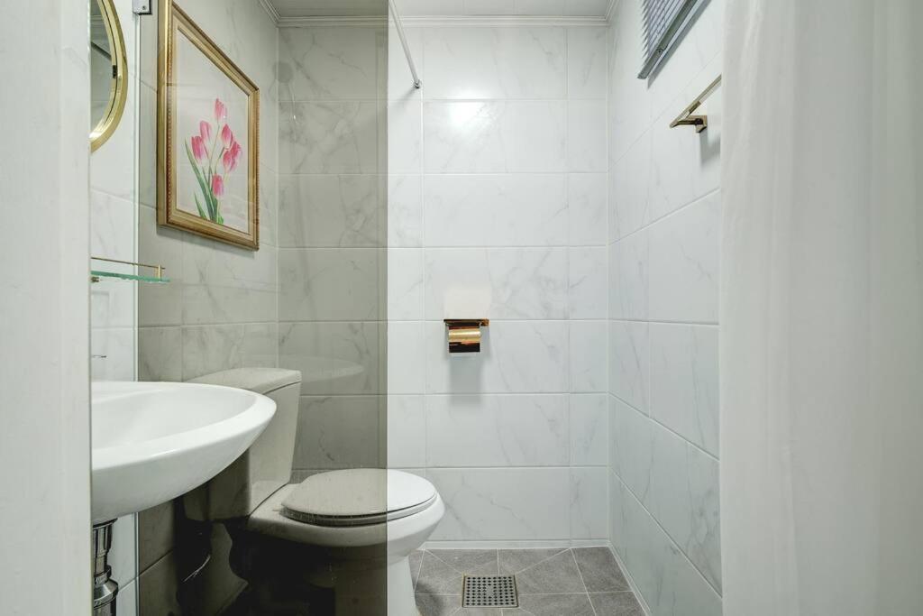 Hongdae 4Bed Room House ソウル特別市 エクステリア 写真
