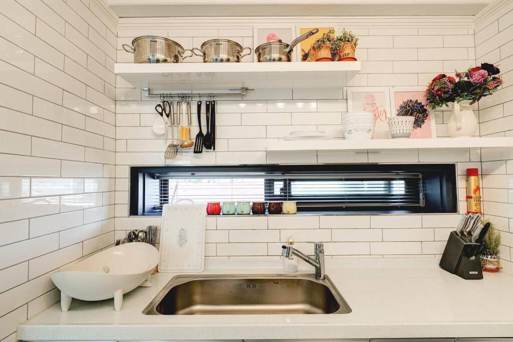 Hongdae 4Bed Room House ソウル特別市 エクステリア 写真